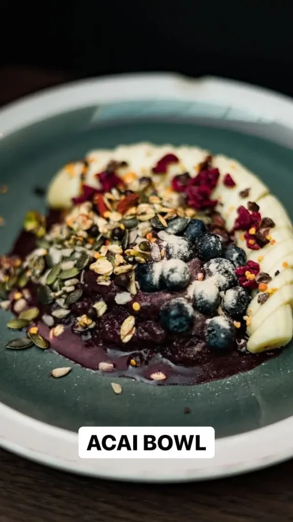 Acai bowl