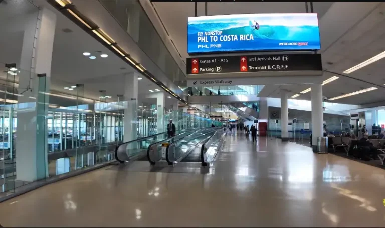 philadelphia airport waiting area